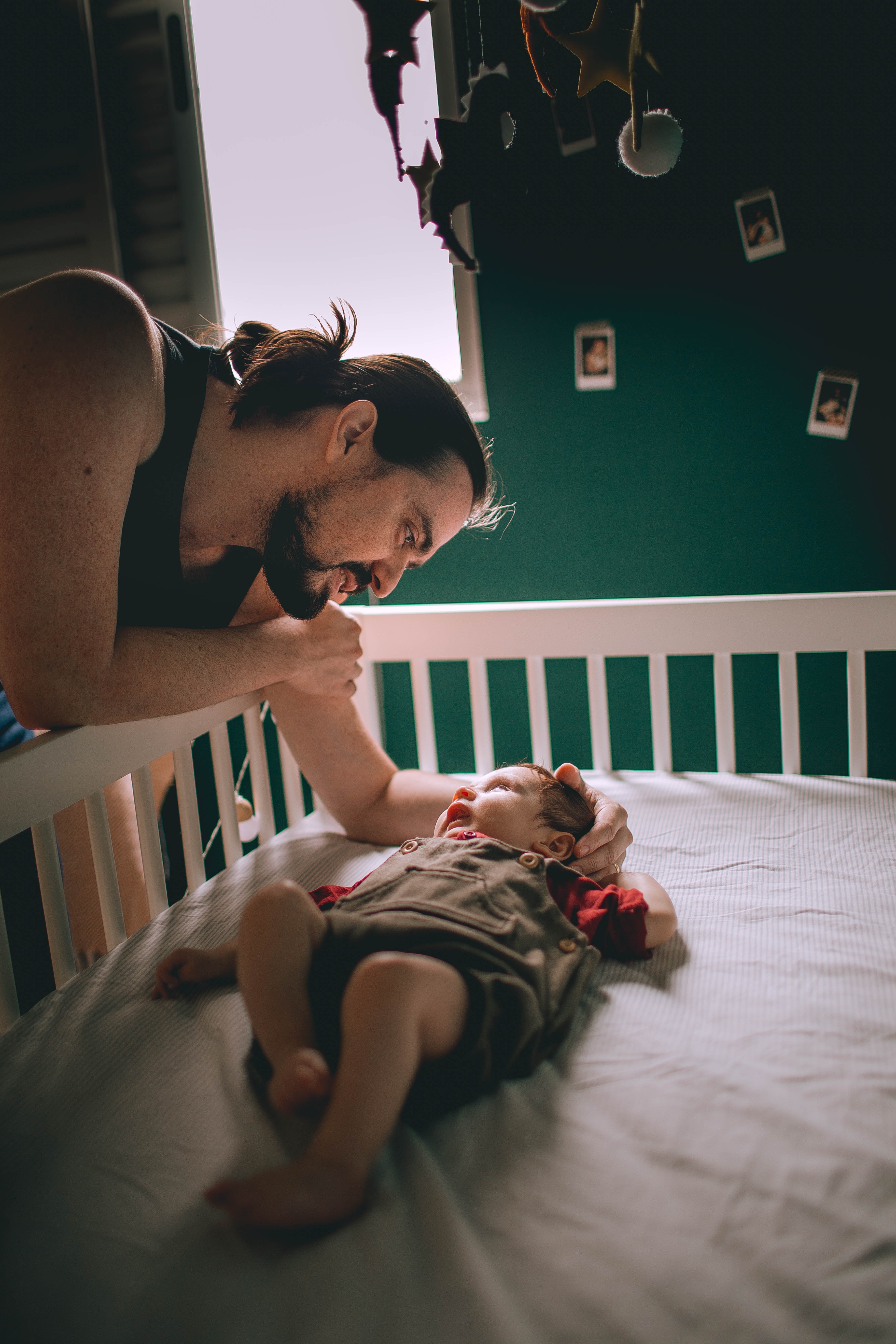 ➤ Bébés de 0 à 3 ans  Besoins - Intérêts - Jeux et activités possibles